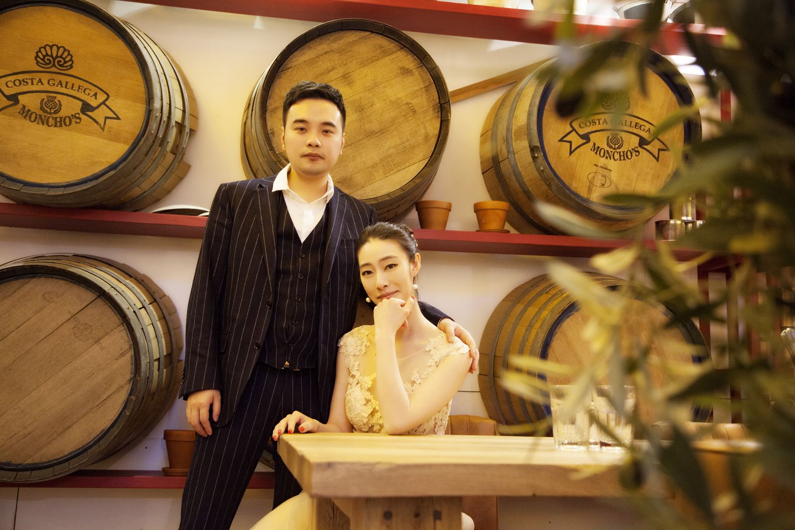 加泰罗尼亚广场婚纱照 - 巴塞罗那